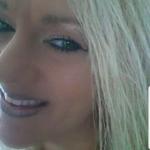 Meet your Posher, Bridgette